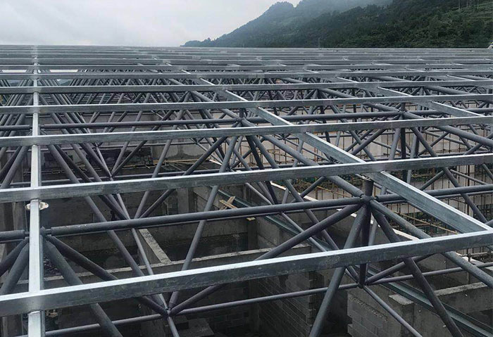 绥化仁怀冠英学校艺体楼网架
